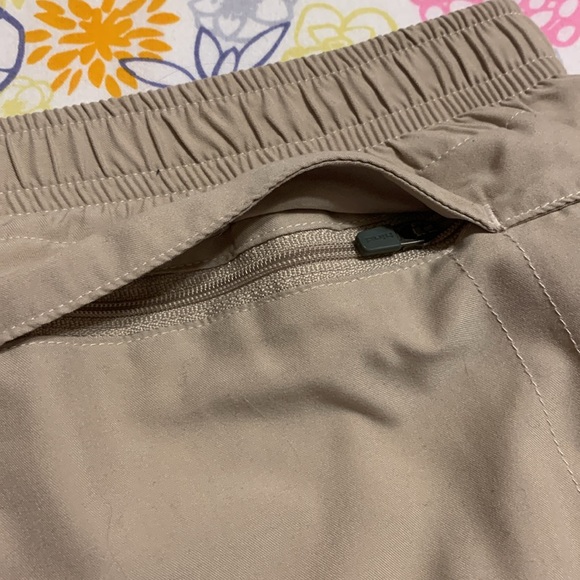 Hind running shorts - Picture 5 of 5